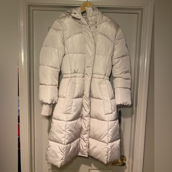 NWT Kenneth Cole NY Women’s Memory 3/4 Length Puffer Coat Warm Cozy - Picture 6 of 11